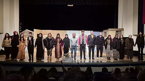 Töre Adlı Tiyatro Oyununda Toplanan Paralar Rüzgar Bebeğe Bağışlandı