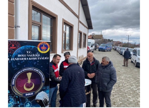 Jandarma Dörtdivan İlçesinde Dolandırıcılıkla İlgili Bildiri Dağıttı