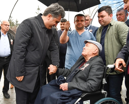 İzzet Baysal Şükran Günleri’nde Vefa Ve Sanat Buluştu