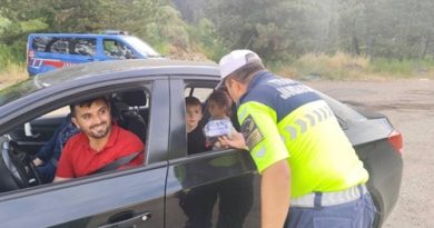 Bolu Jandarmadan Mengen’de Trafik Güvenliği Faaliyeti