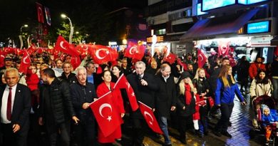 Bolu’da Cumhuriyet Bayramı Fener Alayı Yürüyüşü