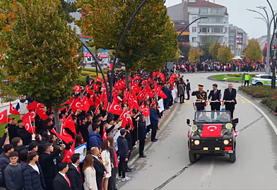 Bolu’da Cumhuriyetimizin 103’üncü Yılı Büyük Bir Coşkuyla Kutlandı